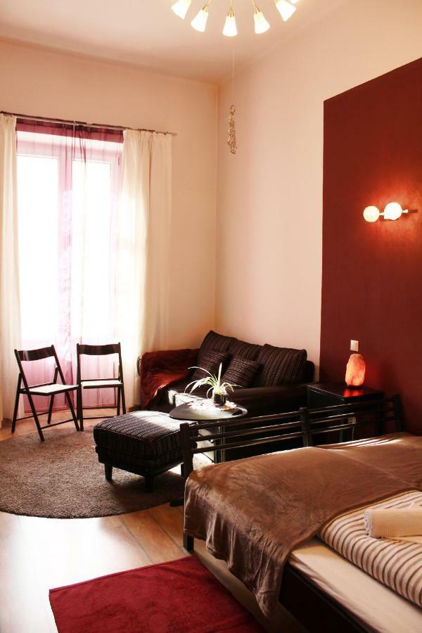 Appartamento Yasmine Flat Budapest Esterno foto