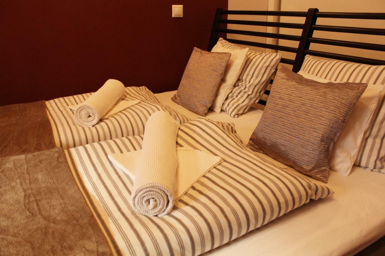 Appartamento Yasmine Flat Budapest Esterno foto